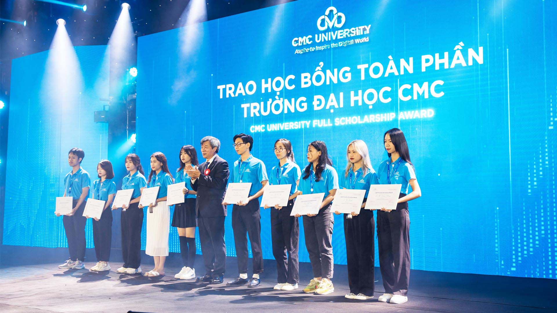 Đại học  CMC