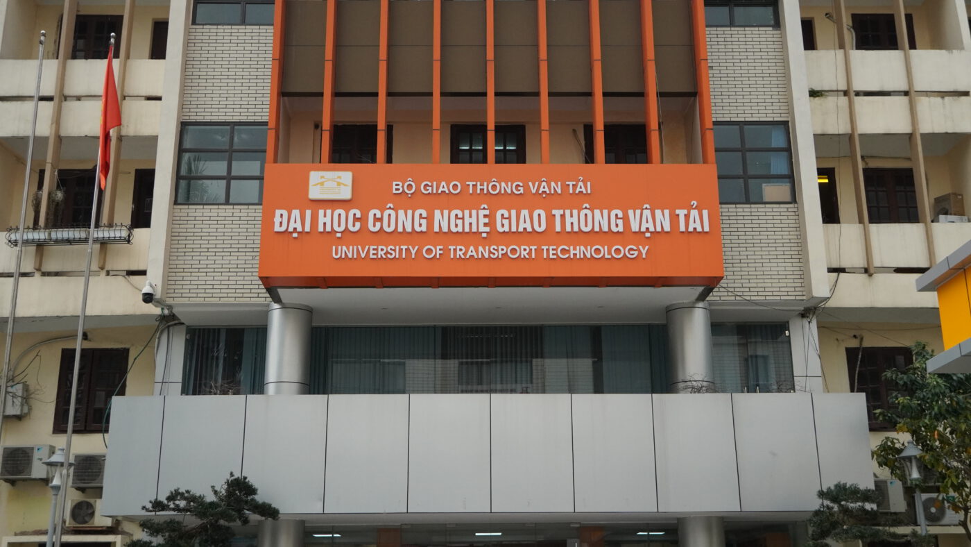 Đại học  Công nghệ Giao thông vận tải