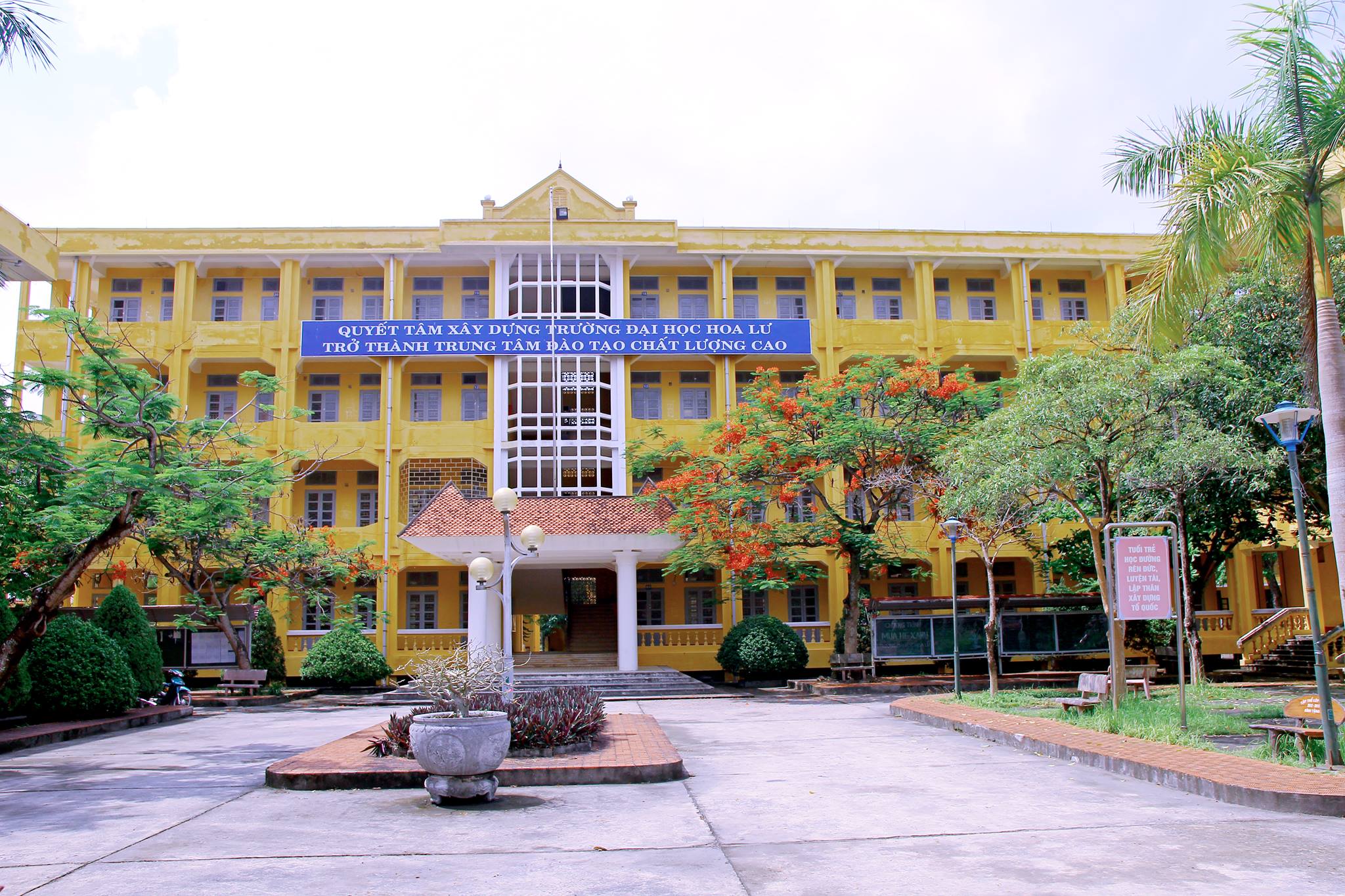 Đại học Hoa Lư