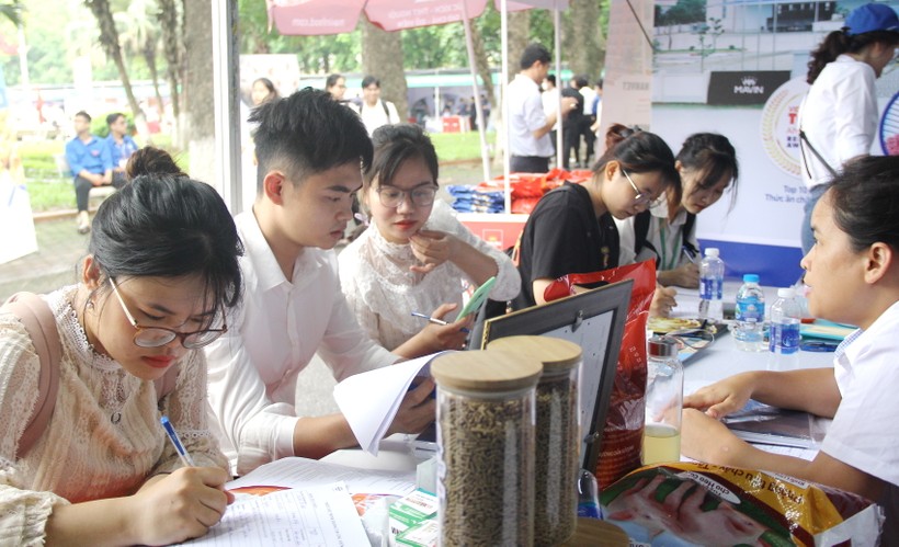 Học viện Nông nghiệp Việt Nam kết nối 4000 việc làm cho sinh viên