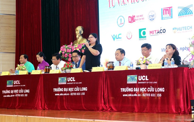 Ths Lê Thị Lộc Mai - Trưởng Phòng Khảo thí và Đảm bảo chất lượng thông tin công tác tuyển sinh năm 2024 của Trường ĐH Cửu Long.