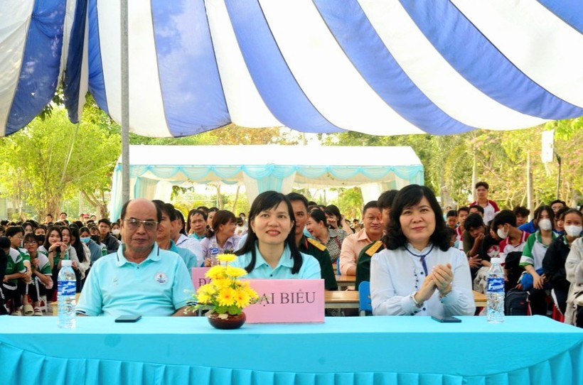 Đại biểu và học sinh tham dự Chuyên đề.