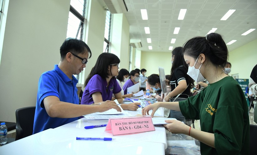 Hà Nội thực hiện lộ trình sử dụng học bạ số thay thế học bạ giấy