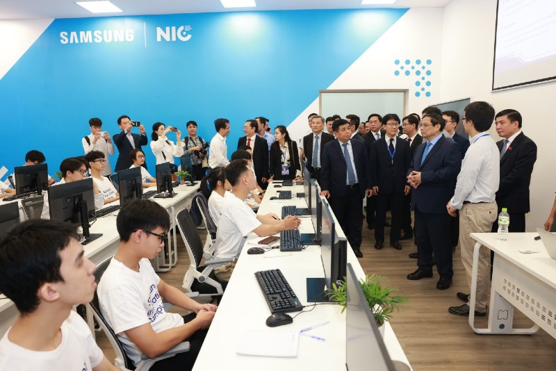 Samsung đồng hành với Việt Nam phát triển nguồn nhân lực công nghệ cao