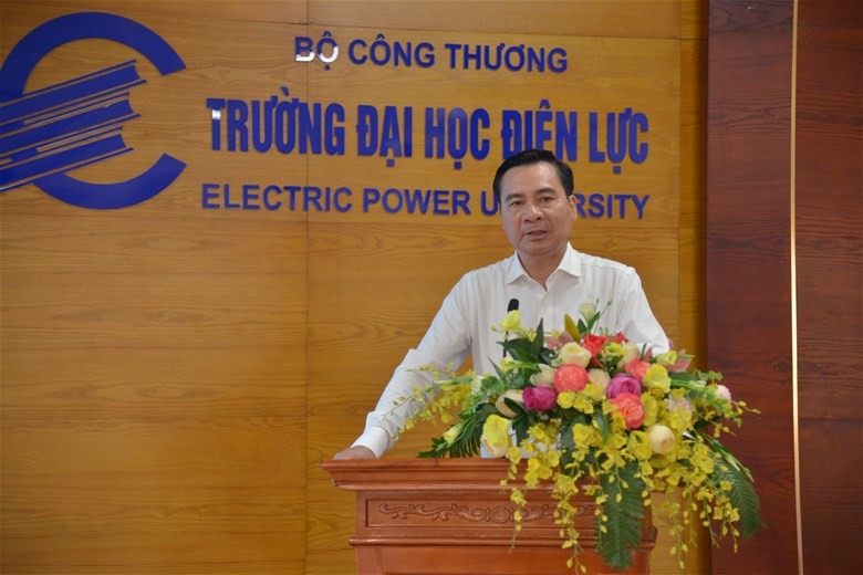 Ông Phạm Như Nghệ - Phó Vụ trưởng Vụ Giáo dục Đại học (Bộ GD&amp;ĐT) phát biểu.