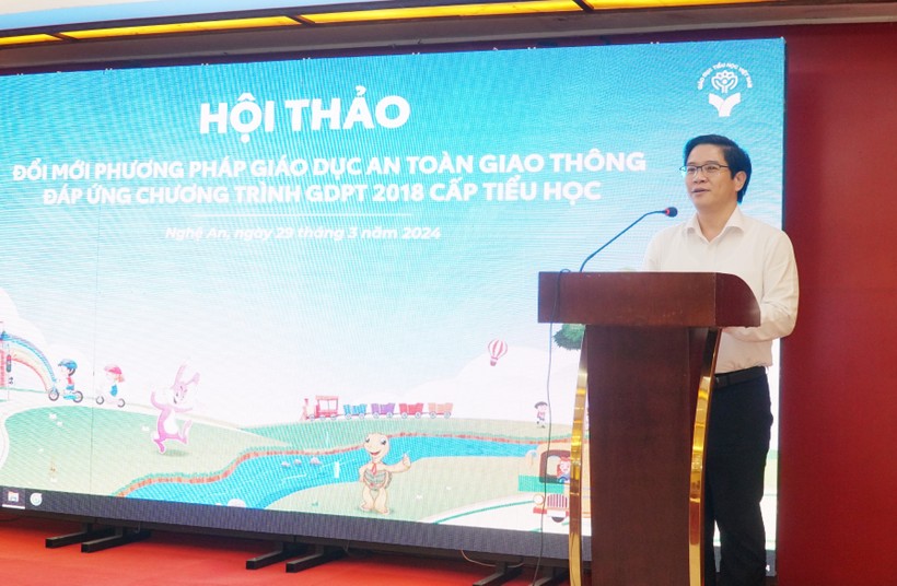 Ông Thái Văn Tài - Vụ trưởng Vụ Giáo dục Tiểu học, Bộ GD&amp;ĐT, nhấn mạnh, việc đổi mới phương pháp giáo dục an toàn giao thông ở cấp tiểu học gắn với đáp ứng Chương trình GDPT 2018. Ảnh: Hồ Lài